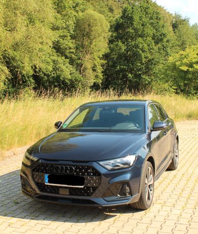 AUDI A1 35 TFSI S tronic allstreet citycarver