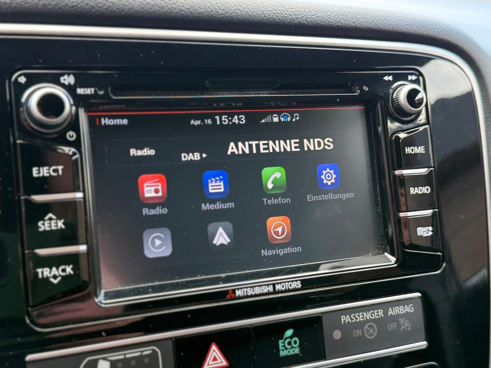 Mitsubishi Outlander 2.0CVT Active+ I LED I KAM I AHK