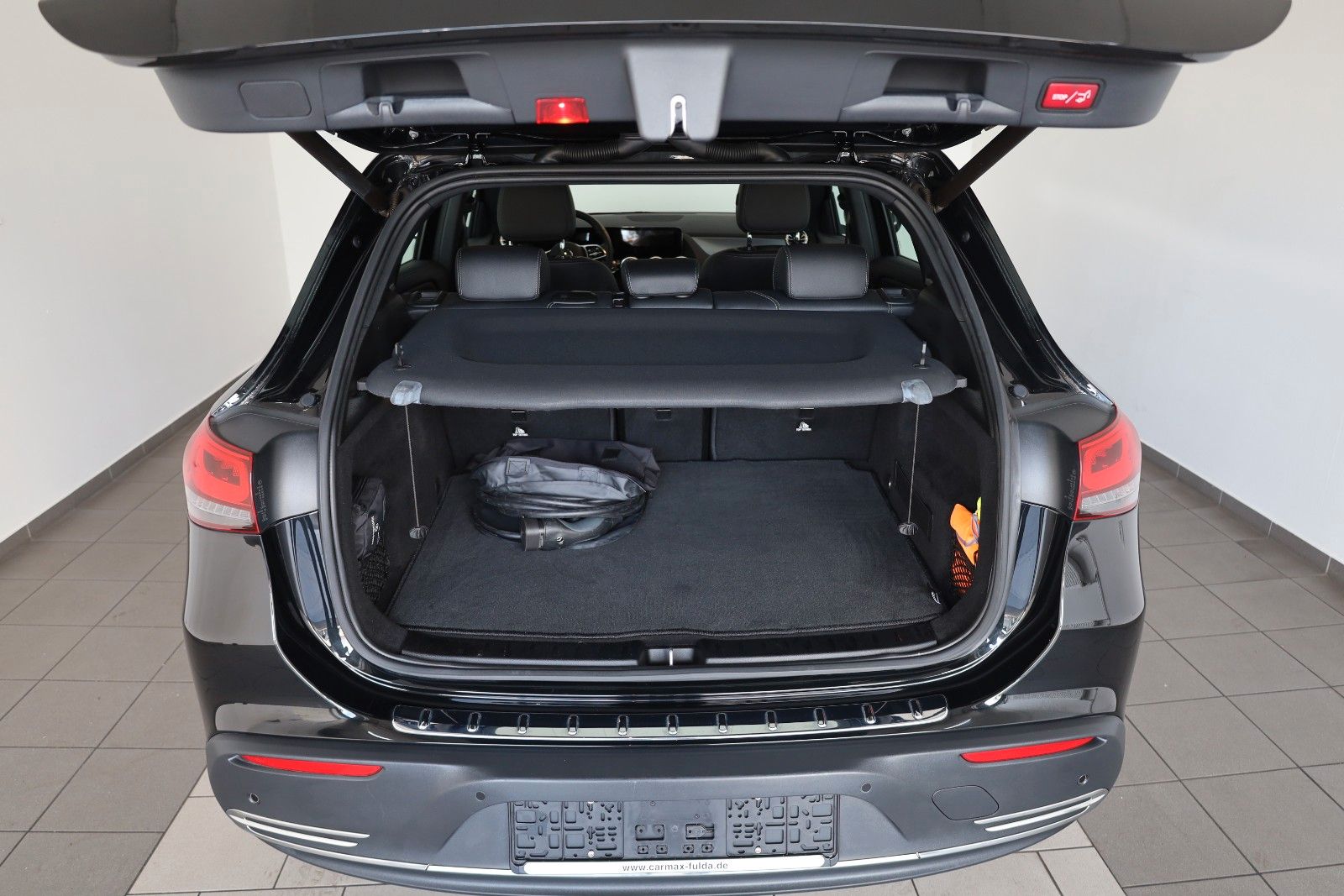 Fahrzeugabbildung Mercedes-Benz EQA 250 Progressive,T.Leder,Navi,LED,SH,Kamera