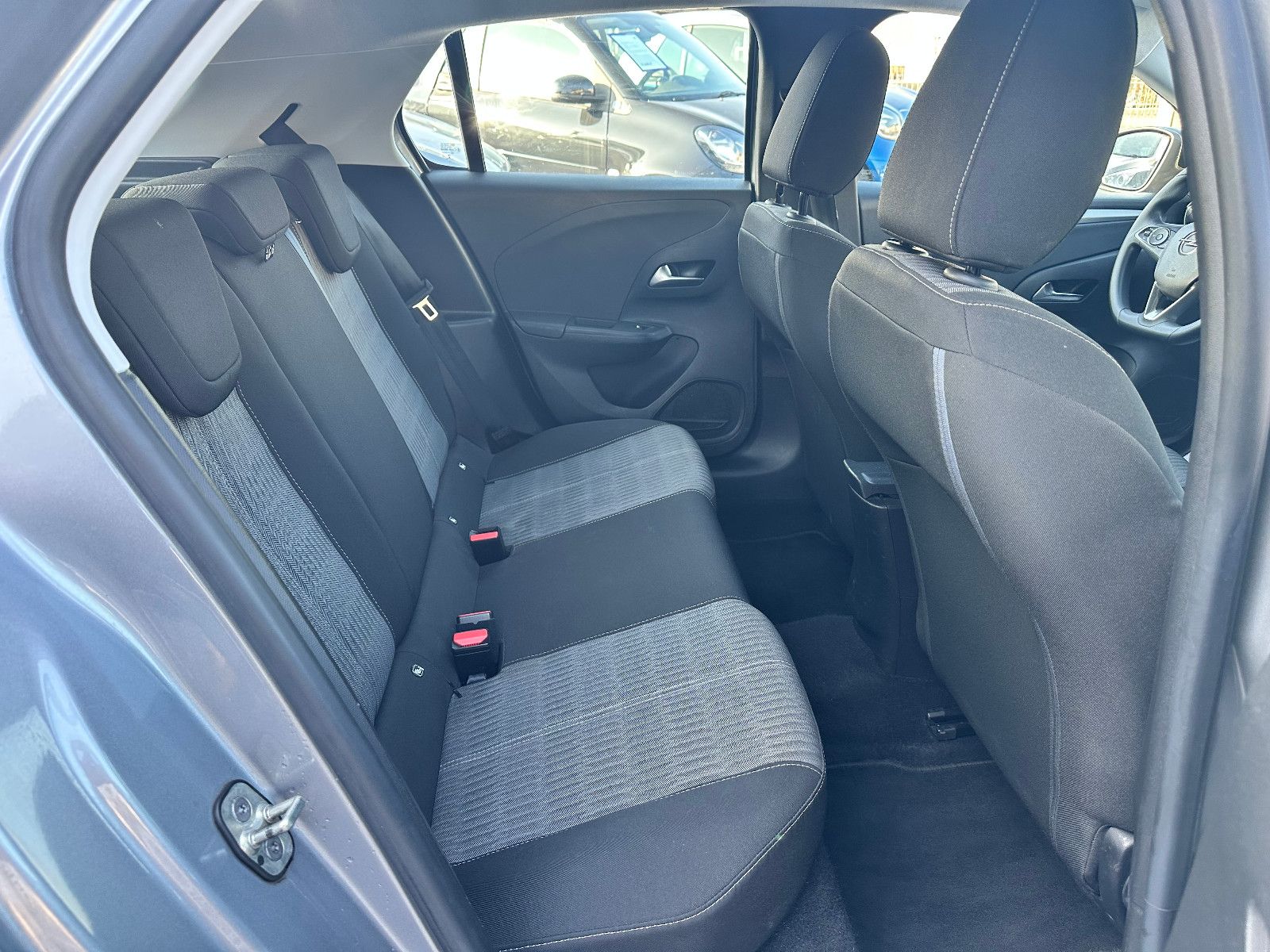 Fahrzeugabbildung Opel Corsa F Edition / PDC / Navi / CarPlay