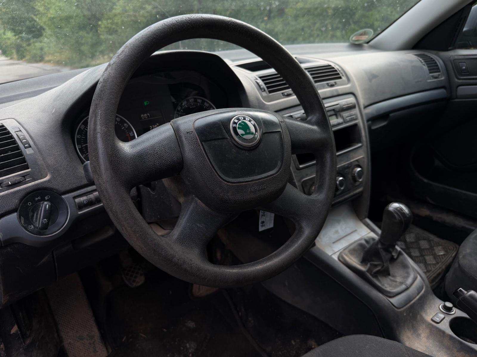 Skoda Octavia 2010 — photo 8