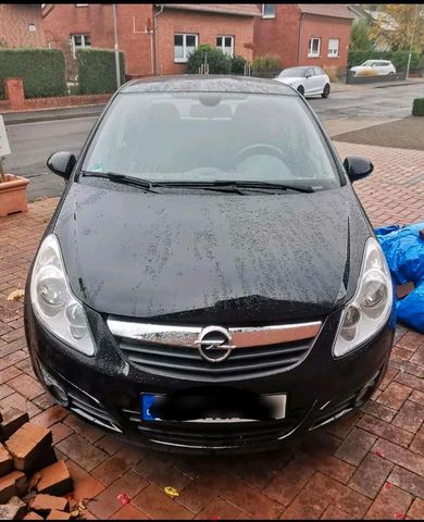 Opel Corsa schwarz Baujahr 2010 zu verkaufen