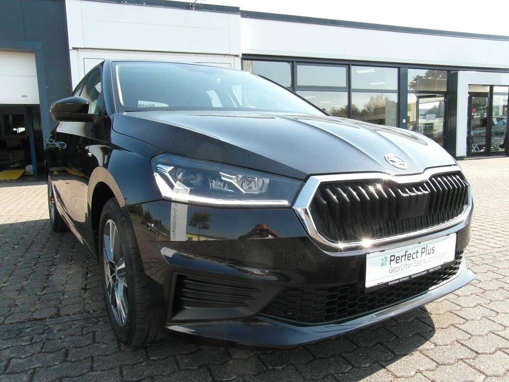 Skoda Fabia 1.0l TSI 70kW TOUR,PDC,RFK,Alu,SHZ,CarPlay