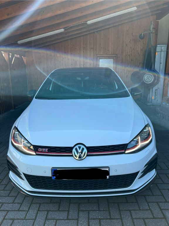 Image of Volkswagen Golf