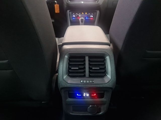 Tiguan 2.0 TDI DSG ELEGANCE +LED+KAMERA+DCP+ACC+