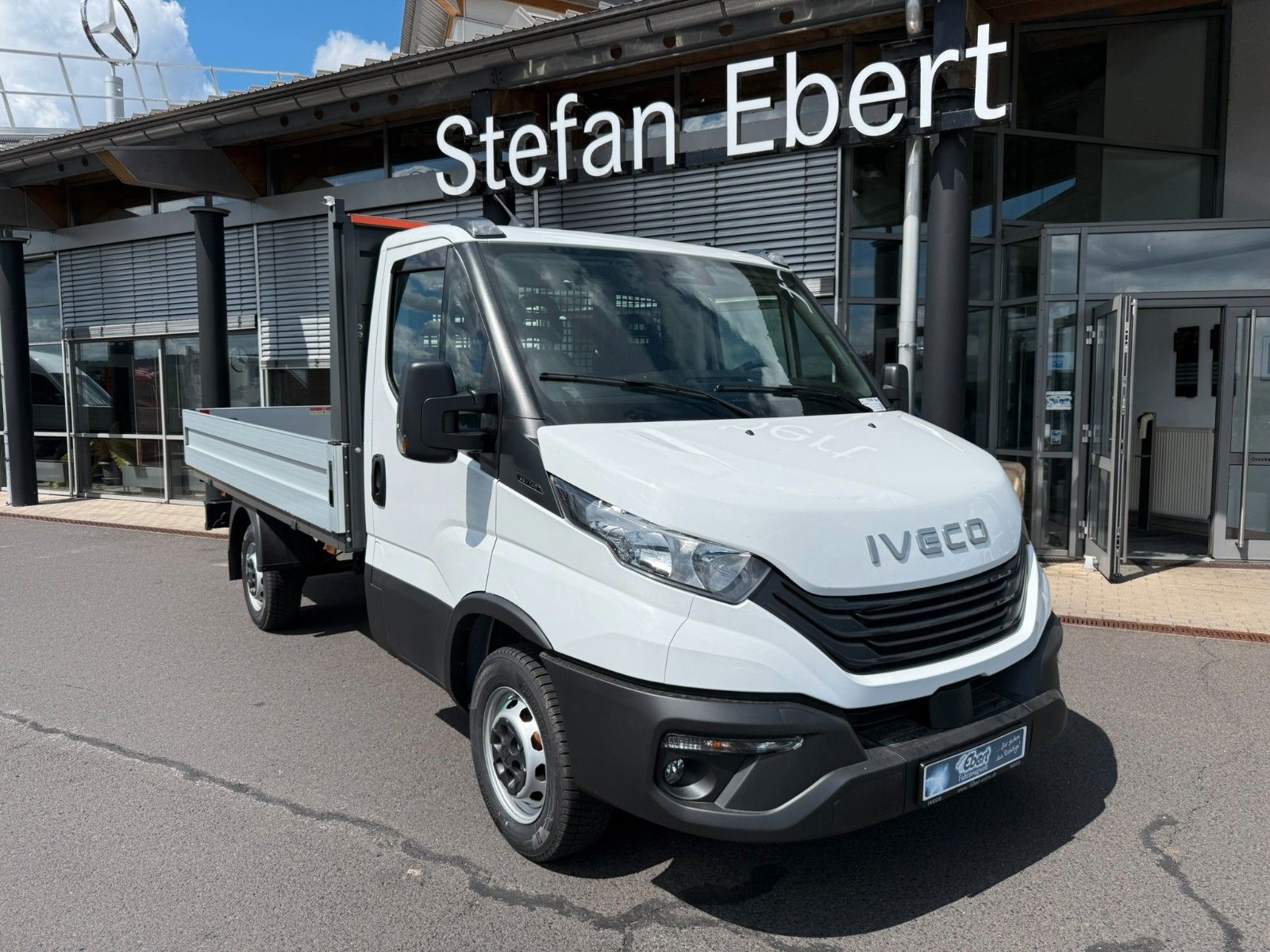 Fahrzeugabbildung Iveco Daily 35S14B Pritsche *R 3450 mm*AHK*Kamera
