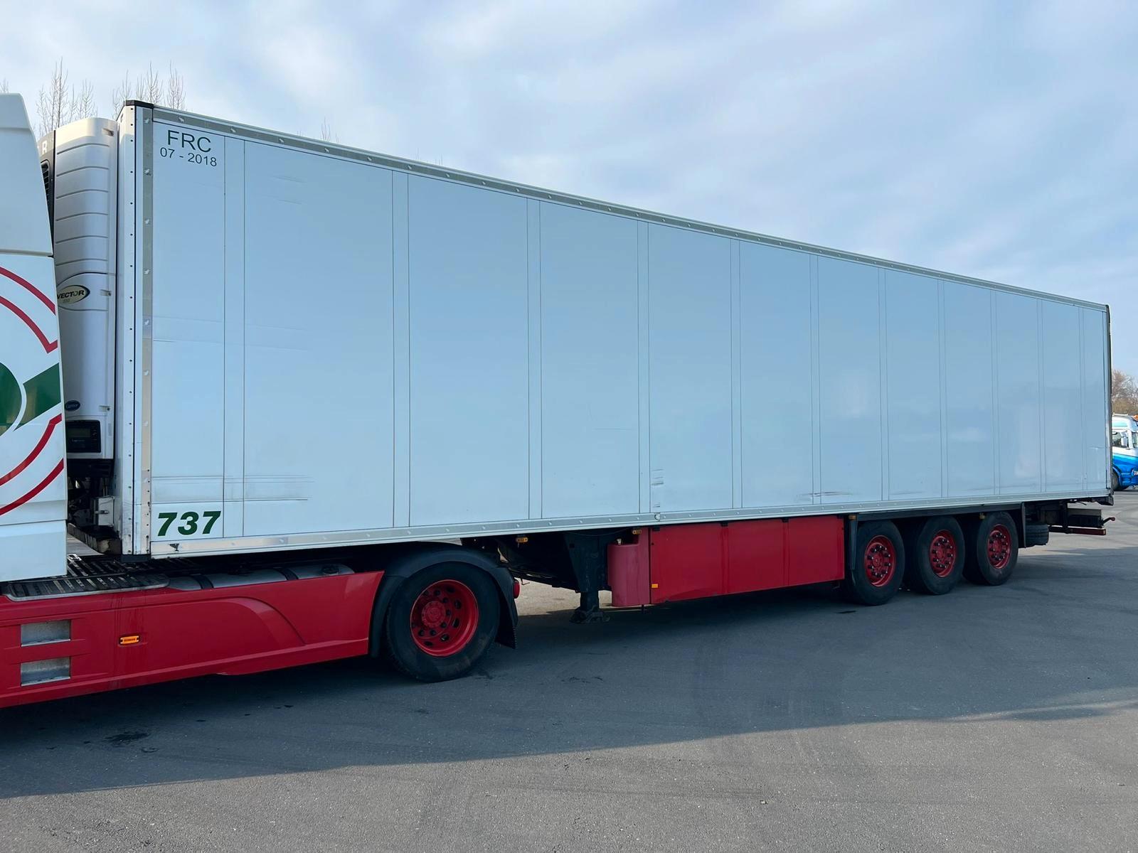 Schmitz Cargobull SKO24 CARRIER VEKTOR 1550 Doppelstock