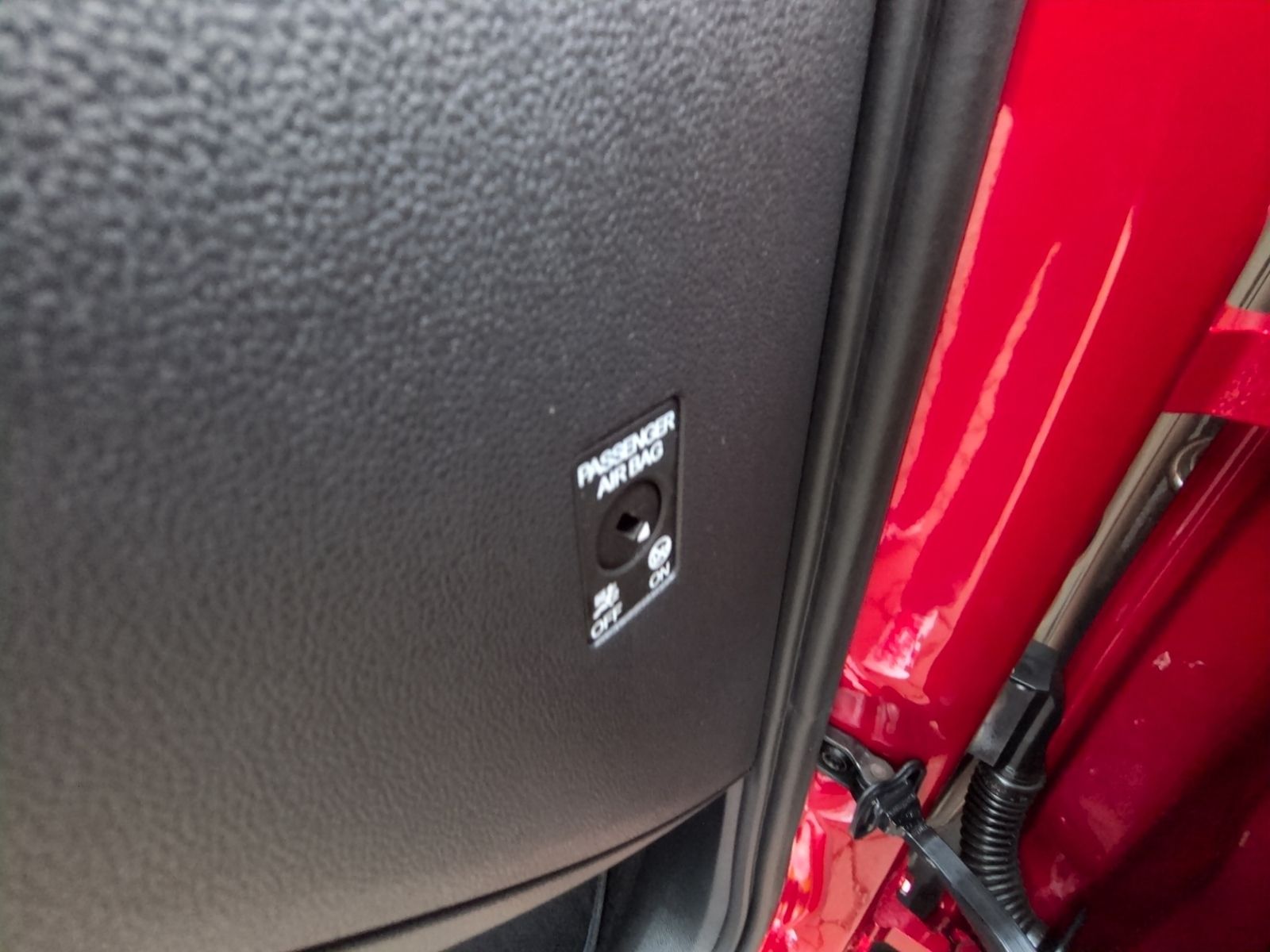 T-Roc R AHK+BlackStyle+Estoril+