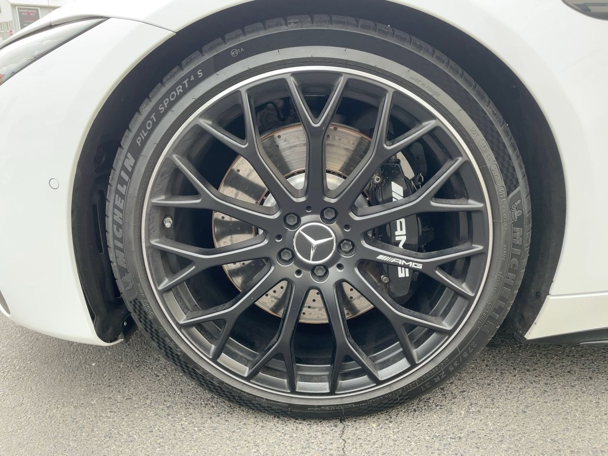 Fahrzeugabbildung Mercedes-Benz SL 63 4M+ AMG/Night-II/360°/HuD/21''