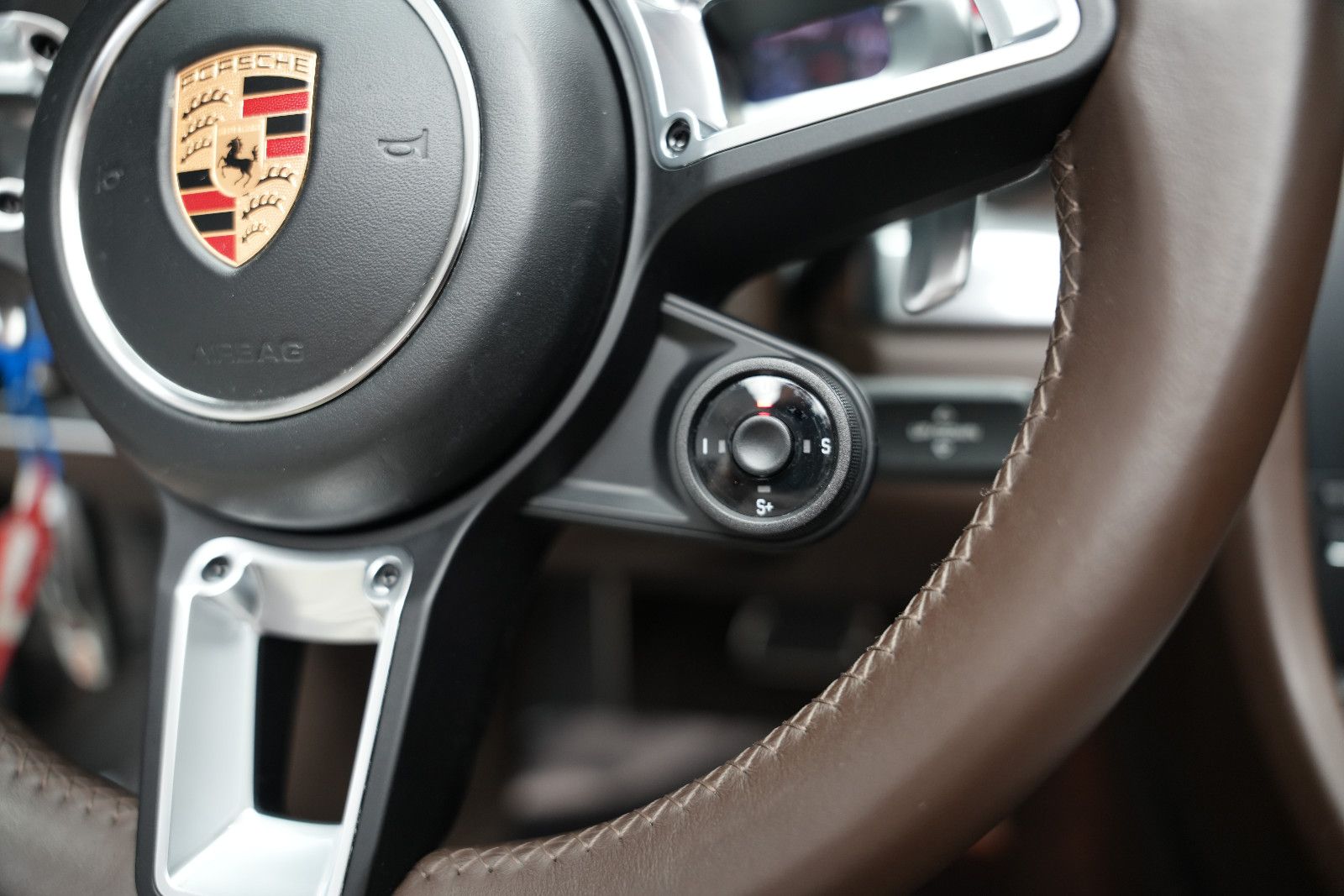 Fahrzeugabbildung Porsche 991.2 Carrera S Cabriolet/LEDER/CHRONO/BOSE/PADM