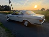 Mercedes-Benz 230 CE Coupé (C123) | H-Kennzeichen | Automatik  - Mercedes-Benz Coupé aus dem Jahr 1980
