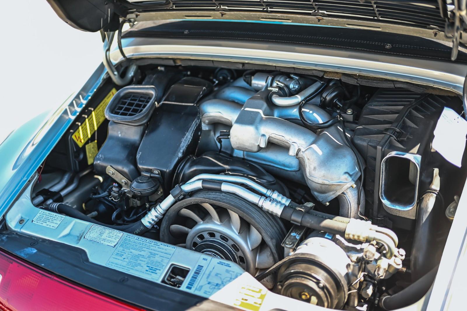 Porsche 993 Carrera Cabriolet