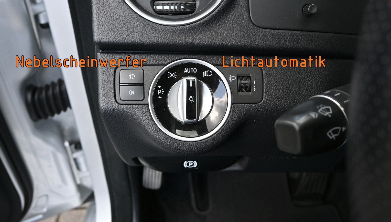 Fahrzeugabbildung Mercedes-Benz C 250 T BlueEFF. AVANTGARDE Facelift °AHK°COMAND