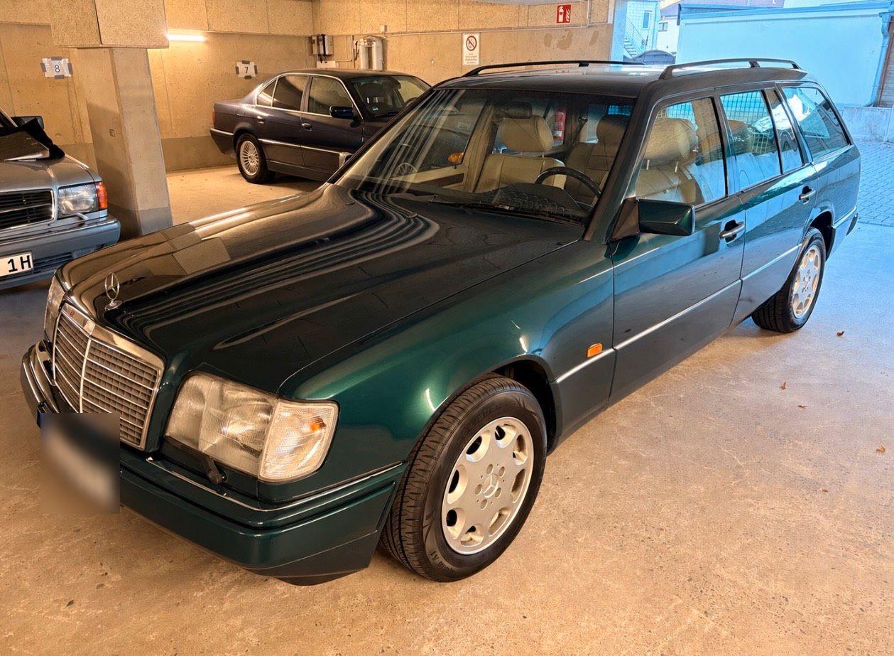 Mercedes-Benz E 320
