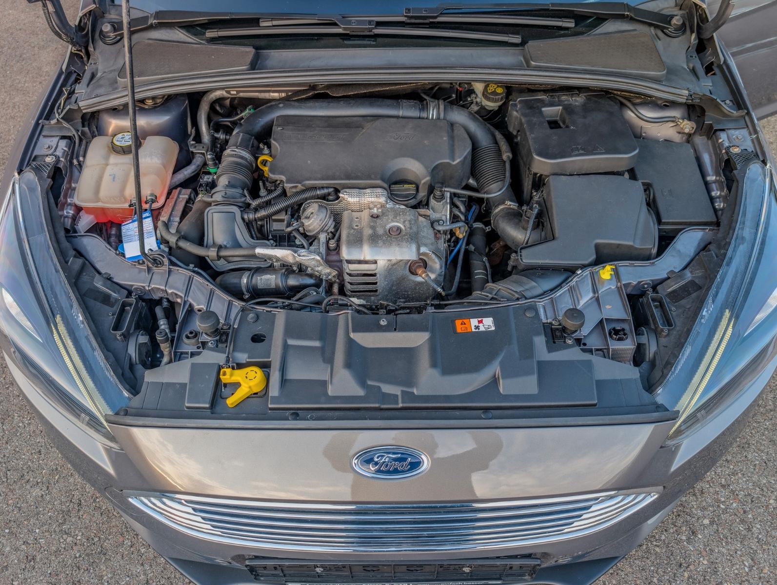 Ford Focus 2015 — photo 26