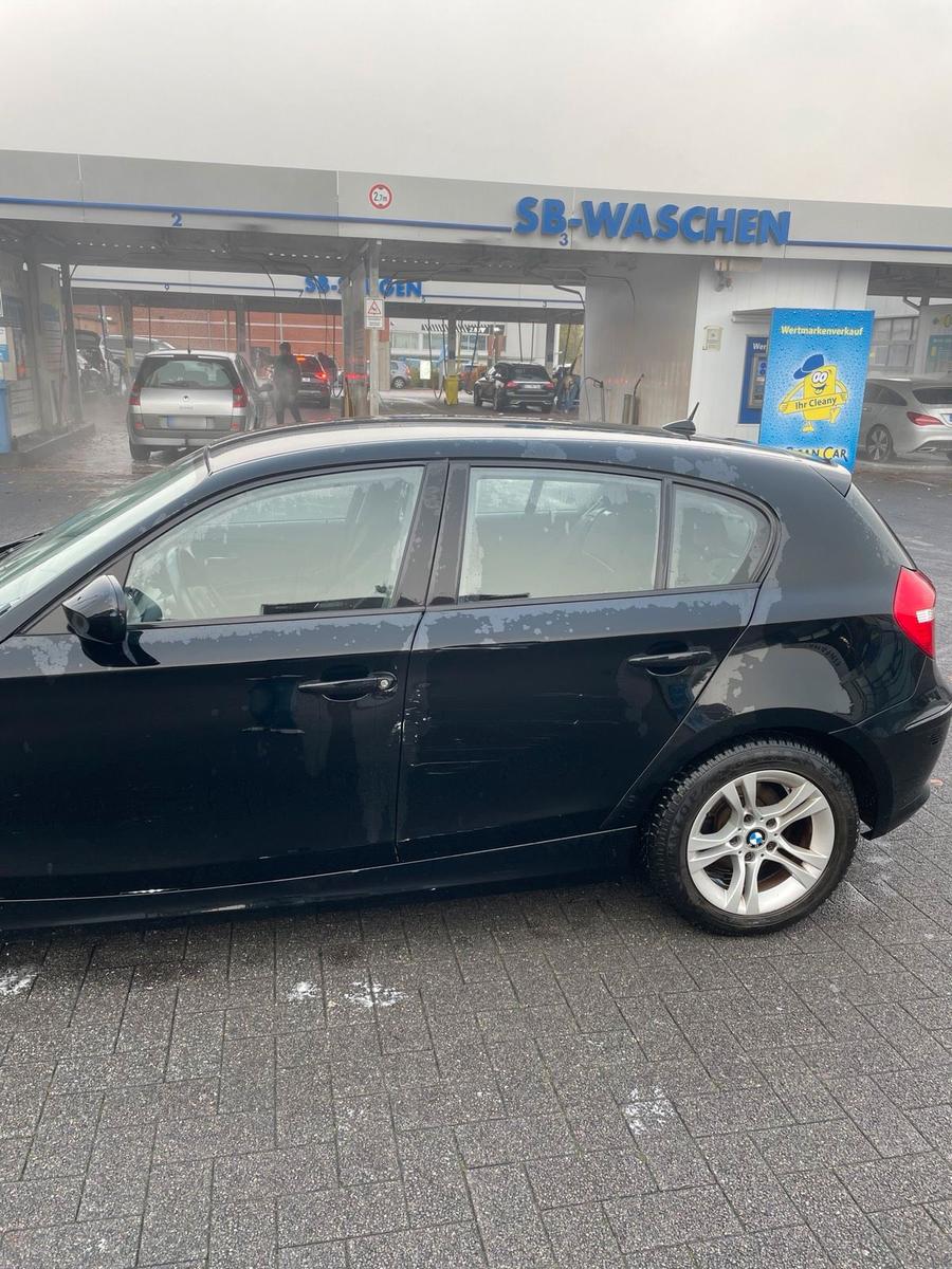 BMW 116 2010 — photo 8