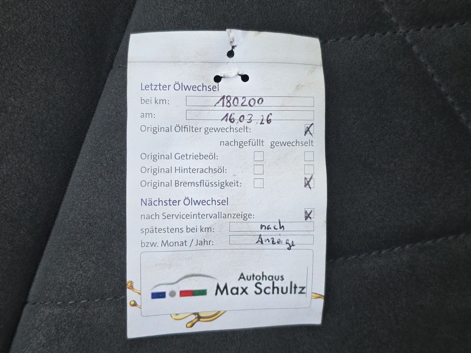 Fahrzeugabbildung Volkswagen Golf VIII Variant Life AHK ACC SHZ LED Apple Car