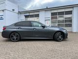 BMW 320i M Sport Autom./Garantie/Service Inclusive - BMW 320 Gebrauchtwagen in Hannover
