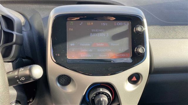 Fahrzeugabbildung Toyota Aygo 1.0 x-play touch 2