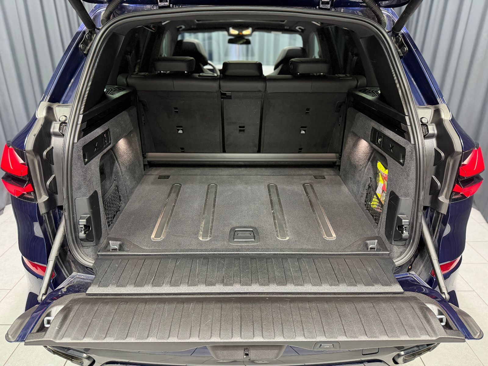 Fahrzeugabbildung BMW X5 40 d xDrive M SPORT PRO|PANO|M-SITZE|INDIVID