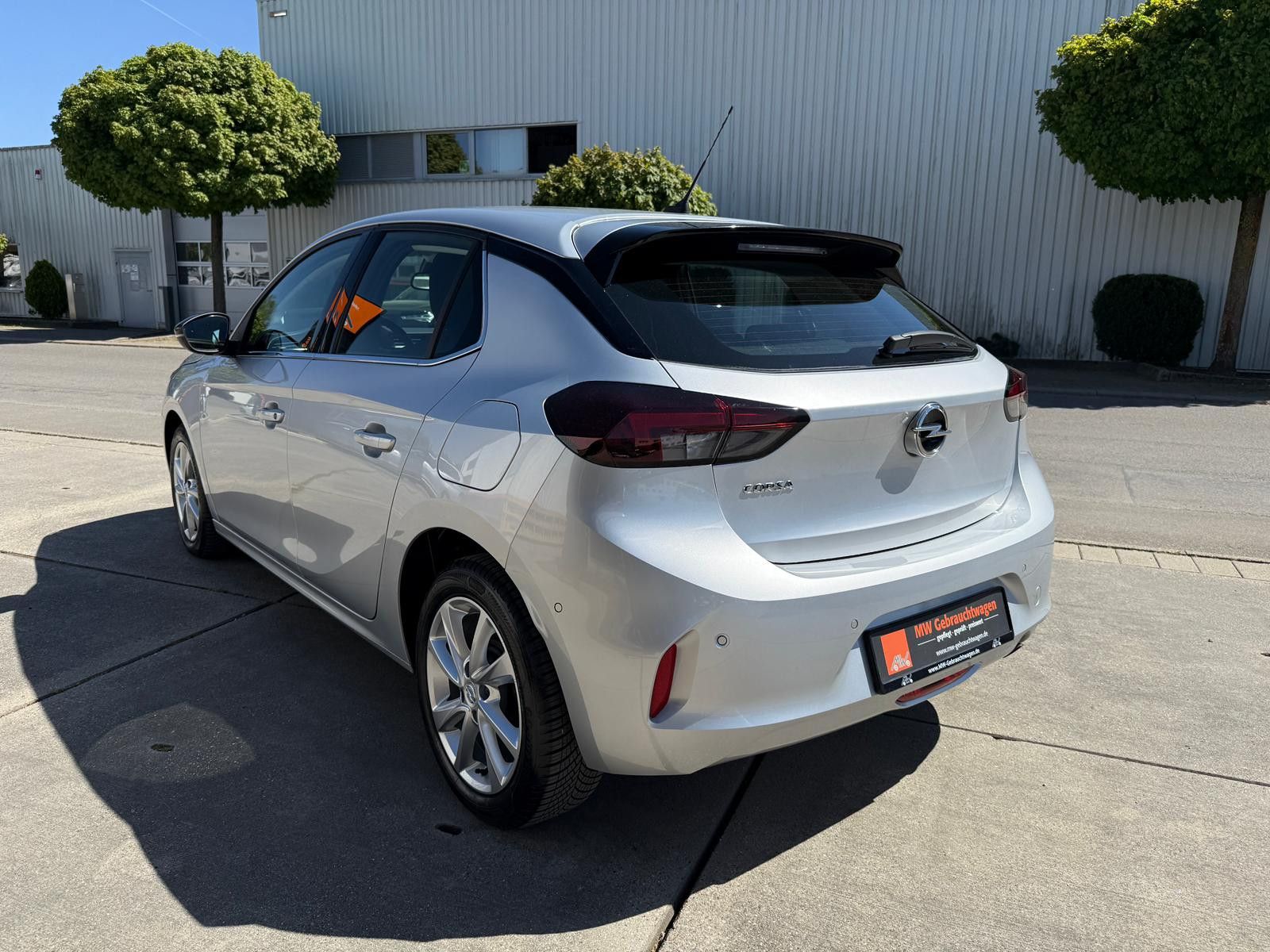 Fahrzeugabbildung Opel Corsa-F Elegance 1.2 Turbo LED SHZ NAV TEMP PDC