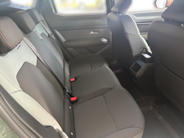 Fahrzeugabbildung Dacia Duster Extreme 1.6 Hybrid 140HP AT SHZ Digitales