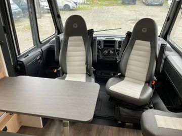 Sunlight Adventure I 67S TV Paket 8G Autom. Combi 6E