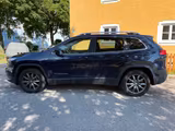 Jeep Cherokee 2.0 MultiJet II 103 kW 4x4 Limited, TÜV - blaue Jeep Cherokee