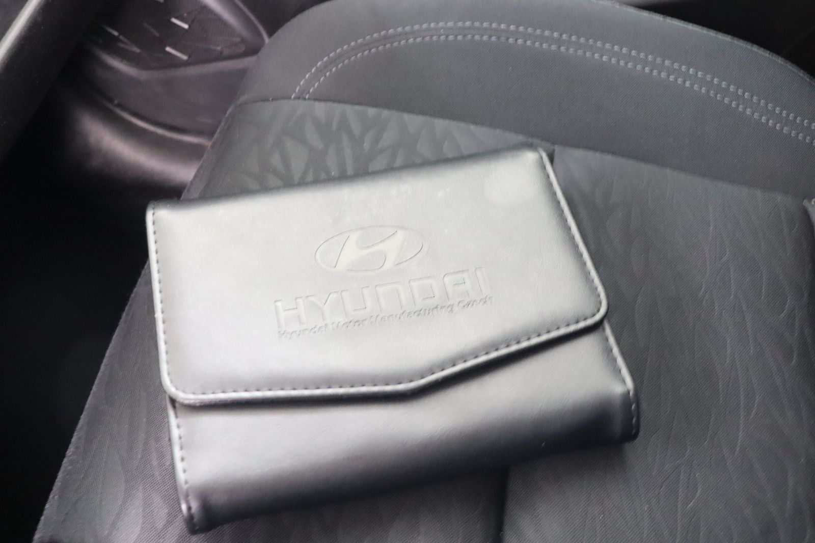 Fahrzeugabbildung Hyundai ix20 * HU/AU bis 06.2028 * 8-fach bereift Comfor