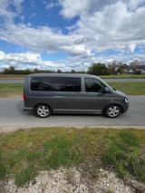 Volkswagen VW T5 Multivan Leder Standheizung El. Schiebetür - VW T5 Multivan Gebrauchtwagen in Nürnberg