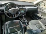 Skoda Superb 3.6 V6 DSG 4x4 Elegance Combi Elegance - Skoda Superb aus 2014 mit Benzin-Antrieb: Kombi