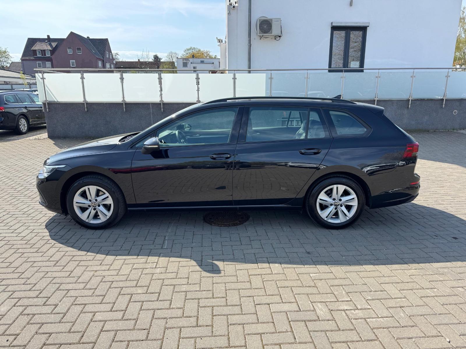 Volkswagen Golf VIII Variant Life*Massage*LED*