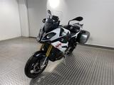 BMW S 1000 XR mit Koffern - BMW K 1000