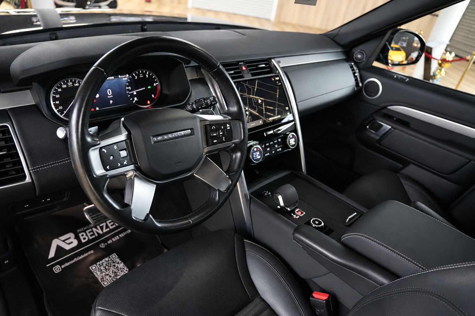 Fahrzeugabbildung Land Rover Discovery SE*R-Dynamic*7-Sitz*Pano*Meridian*360°
