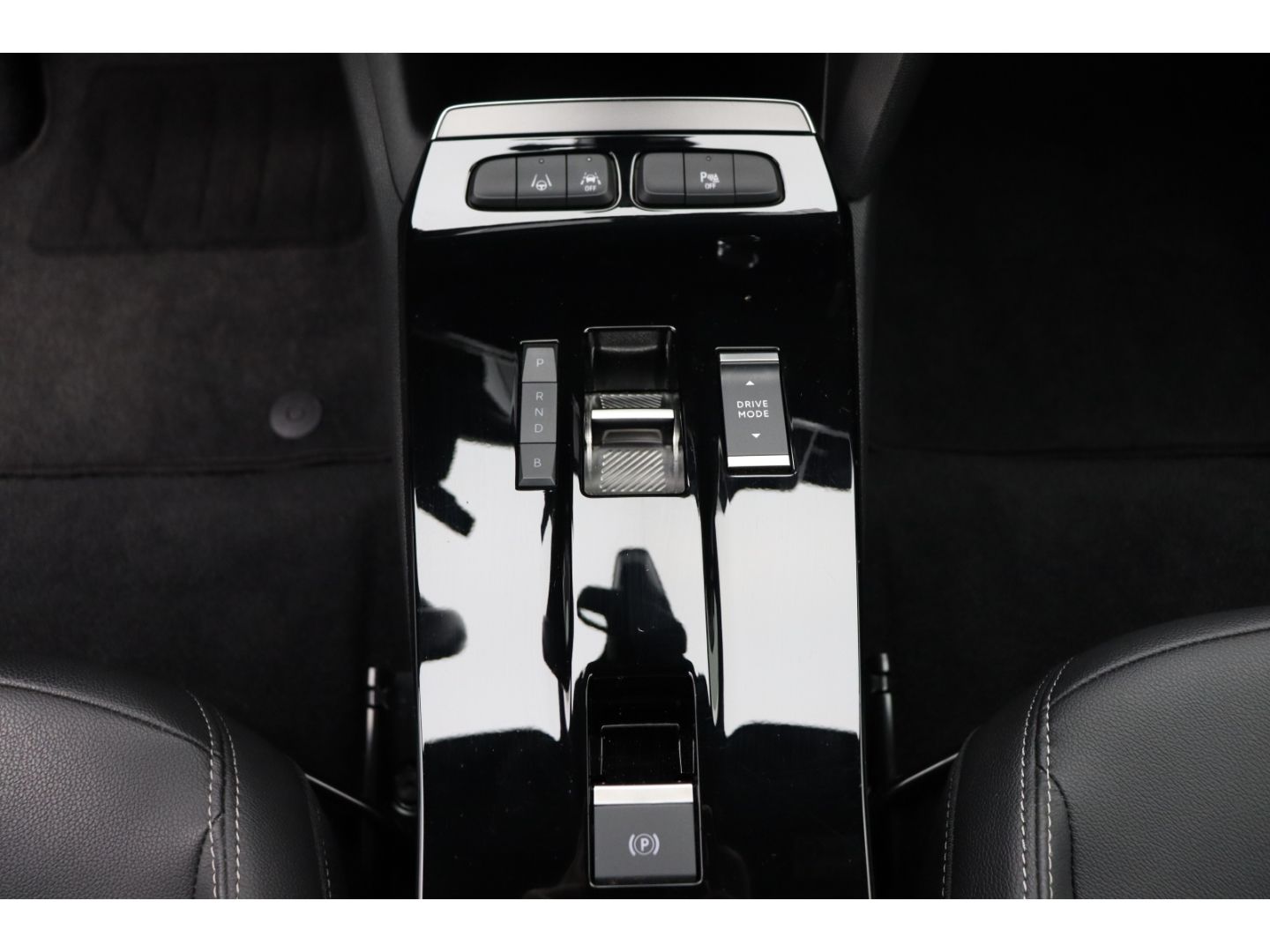 Fahrzeugabbildung Opel Mokka-e Ultimate Digitales Cockpit ACC LED