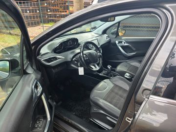 Peugeot 2008 - 7