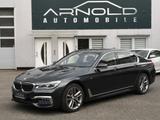 BMW 750i xDrive*Massage*SOFTC*360°*Sitzlüftung*Laser - graue BMW 750