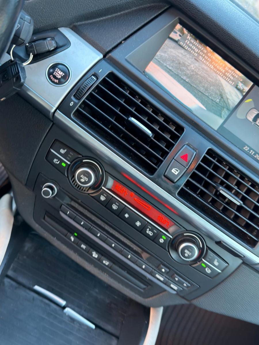 BMW X6 - XDRIVE35I -  306 CV - BVA - VOLANT EN CUIR