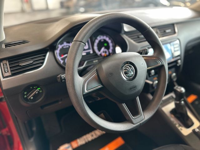 Skoda Octavia Combi Ambition 4x4 *ACC*PDC*