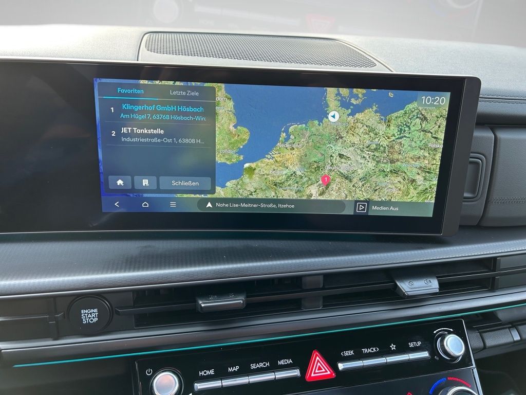Fahrzeugabbildung Hyundai SANTA FE HEV 5-Sitzer Blackline Glas-Schiebedach