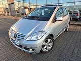 Mercedes-Benz A 180*Avantgarde*Panorama*Tüv Neu*12M Garantie - Mercedes-Benz A 180: Avantgarde