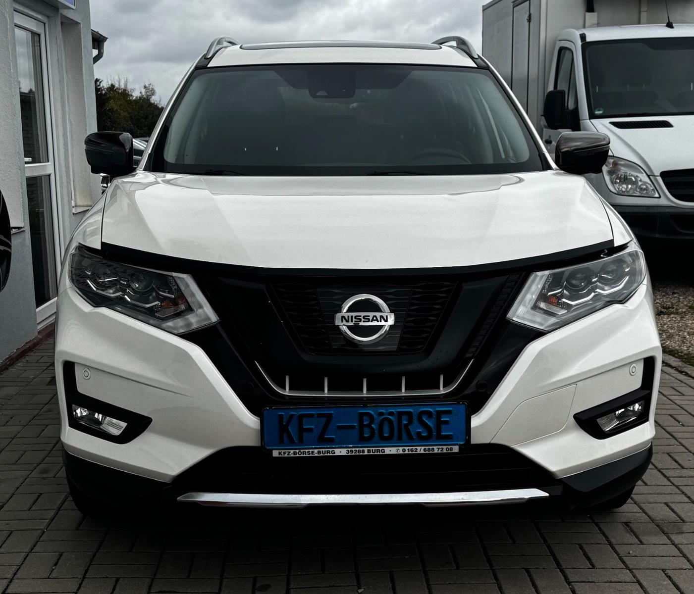 Nissan X-Trail *7-Sitzer*Pano*360°*Lenkradhz*8-fach*