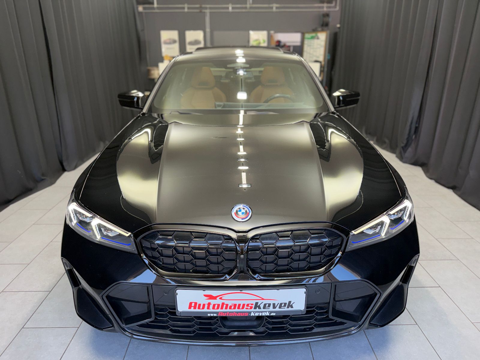 Fahrzeugabbildung BMW M340i xDrive Limousine|M-Sitze|H&K|360°|PANO|HuD