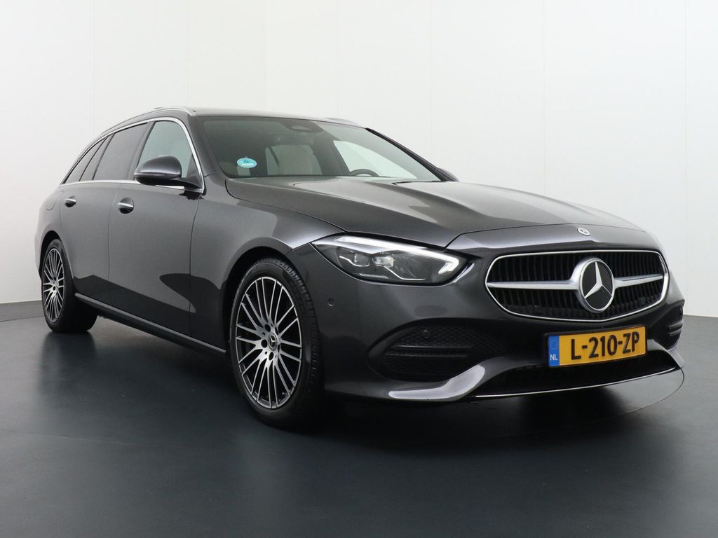 Mercedes-Benz C 200 Estate Launch Edition Luxury Line panorama