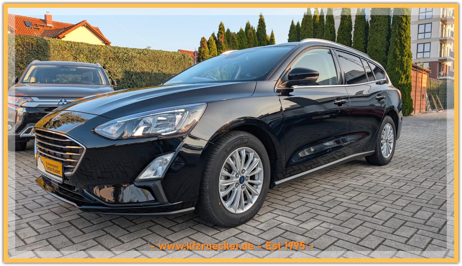 Ford Focus Turnier Titanium LED RFK AWR ACC AHK 1.HA