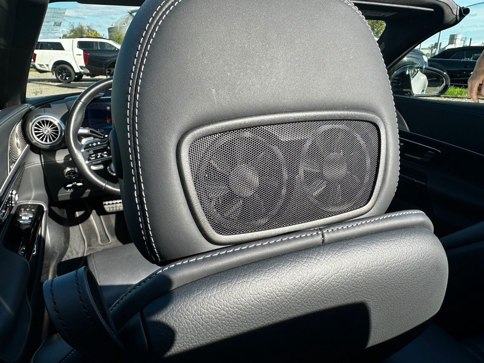 Fahrzeugabbildung Mercedes-Benz SL 43 AMG