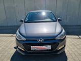 Hyundai i20 Trend Automatik*Klima*SHZ*LHZ*STHZ*PDC - gebrauchte Hyundai i20 aus dem Jahr 2017