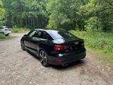 Audi S3 Sportback (8V Facelift) 2.0 TFSI quattro - Audi S3: Sportback
