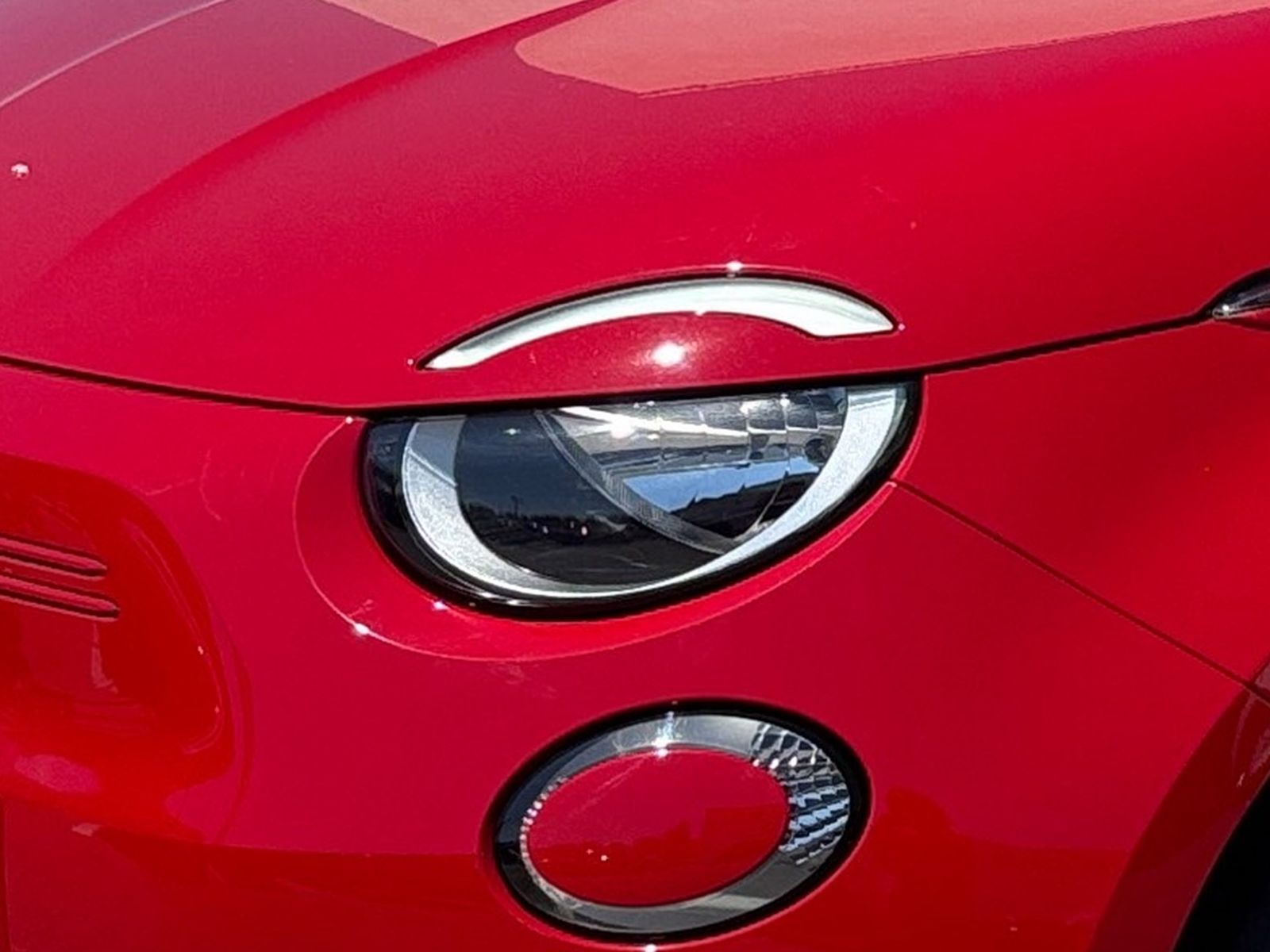 Fiat 500 e Red imagem 2