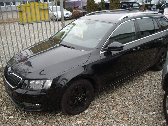 Skoda Octavia Combi Elegance 4x4